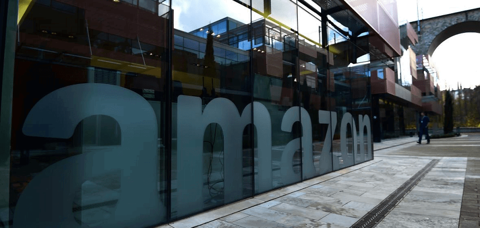 Amazon dise&ntilde;a su artiller&iacute;a de marcas para conquistar el negocio de la moda